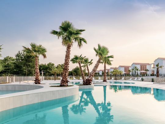 Pareus Beach Resort Pool Area Kopie