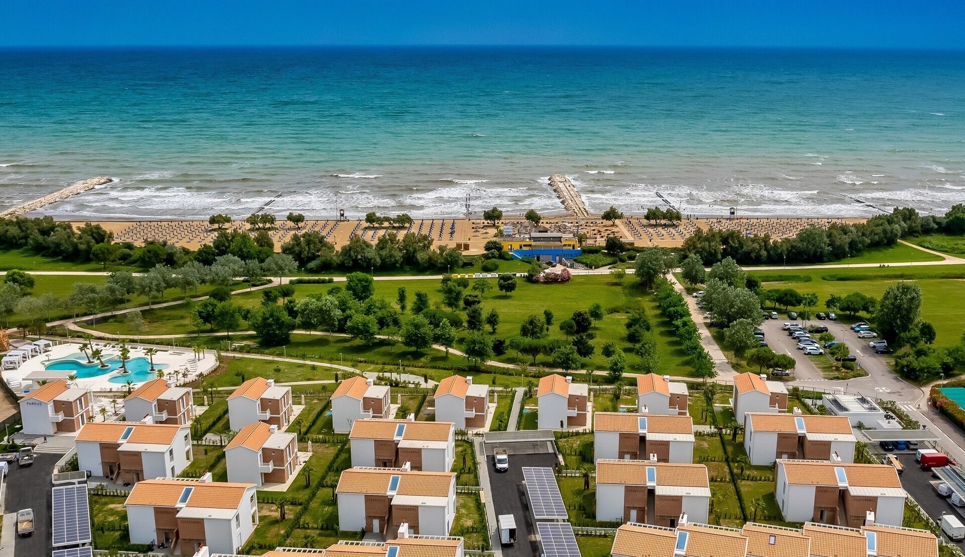 Pareus Beach Resort Luftbild für Slider